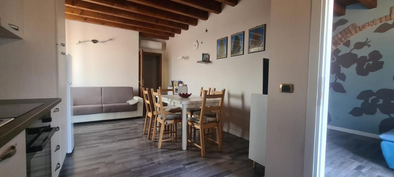 Hotel Garda Family House à Desenzano del Garda Extérieur photo