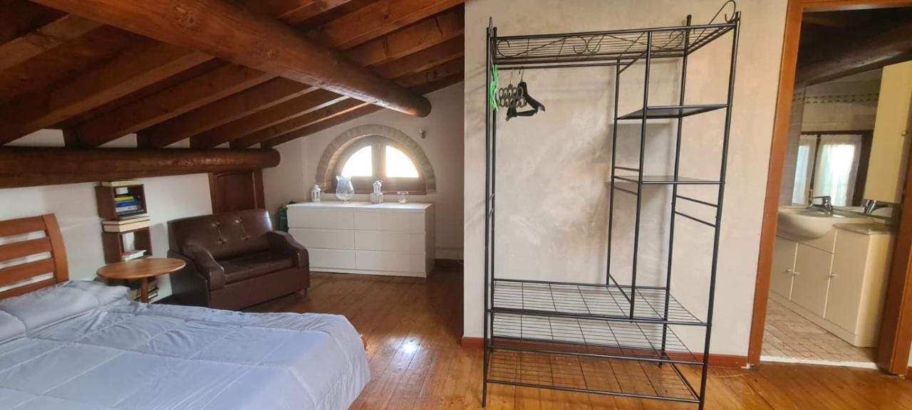 Hotel Garda Family House à Desenzano del Garda Extérieur photo